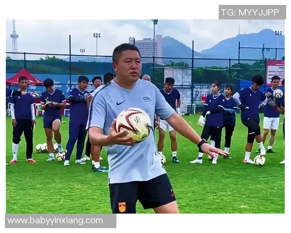 退役足球明星转型教练之路：那些成功与挑战并存的传奇人物